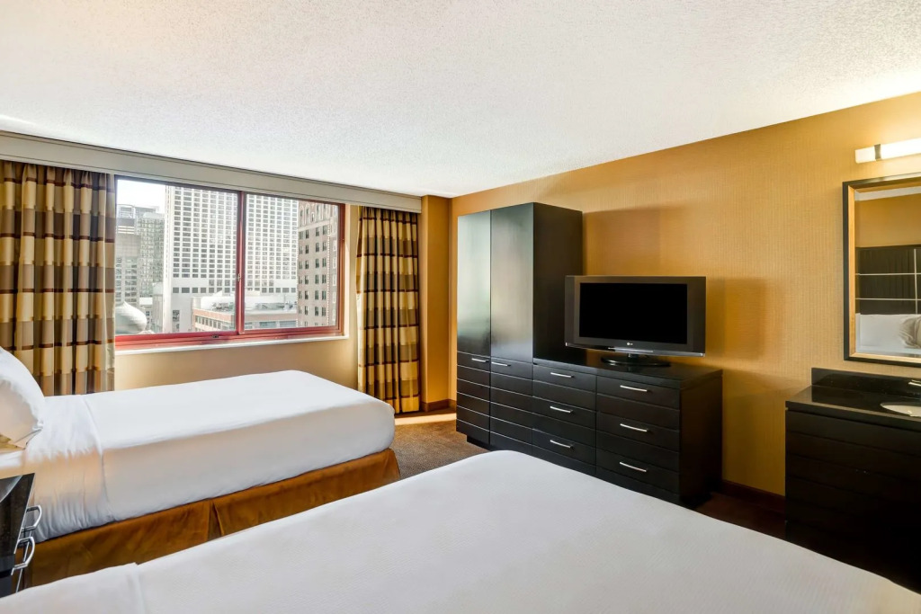 Embassy Suites Chicago - Downtown River North