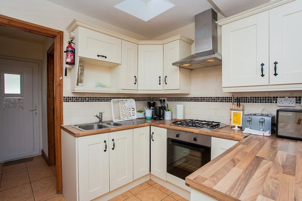 Central 3 Bedroom Townhouse Near O'Connell Street