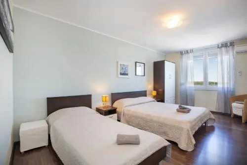 Apartment Arena