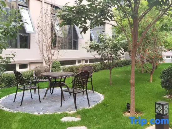 Crystal Orange Beijing Lize Business District Tiantan Hospital Hotel