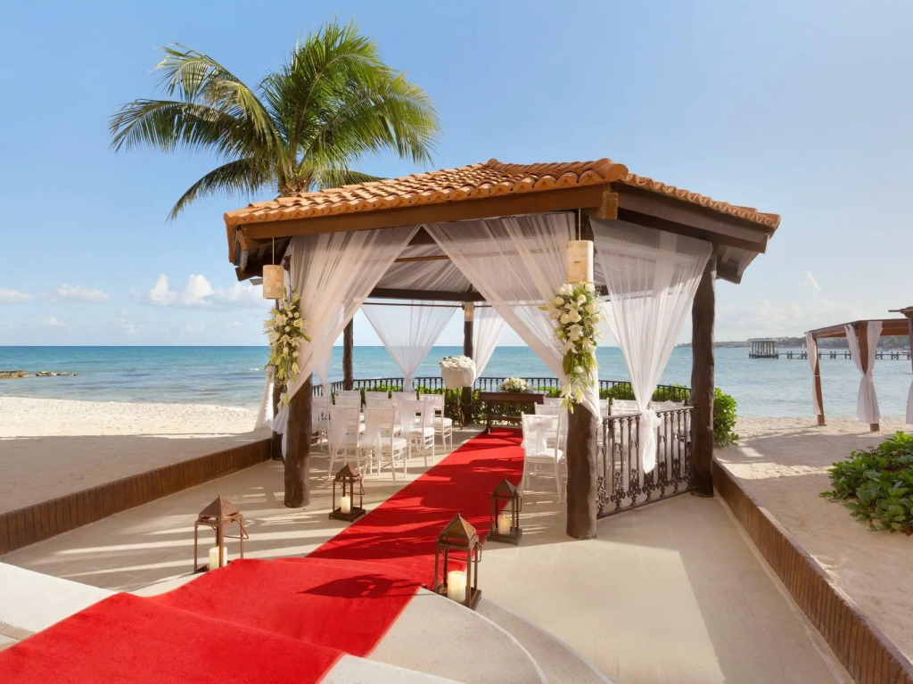 Wyndham Alltra Playa del Carmen Adults Only All Inclusive