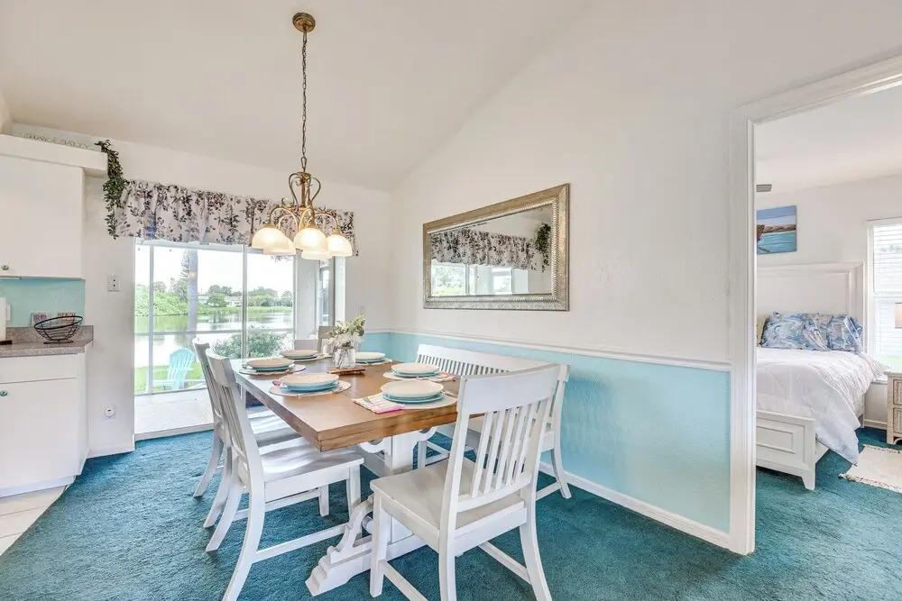 Lakefront Venice Home: 4 Mi to Manasota Key Beach!