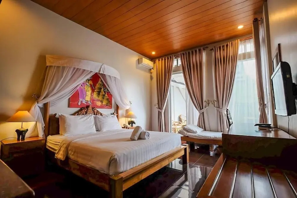 Rumah Stroberi Organic Farm & Family Lodge