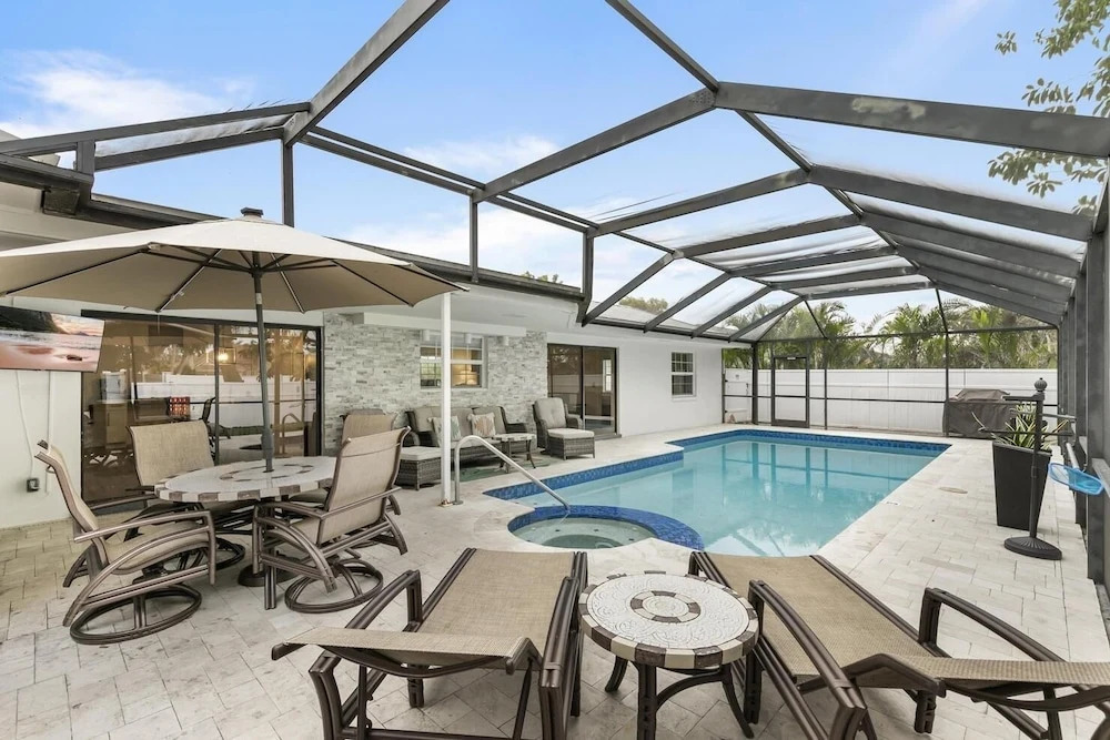 N Collier 1201, Marco Island Vacation Rental 3 Bedroom Home by RedAwning