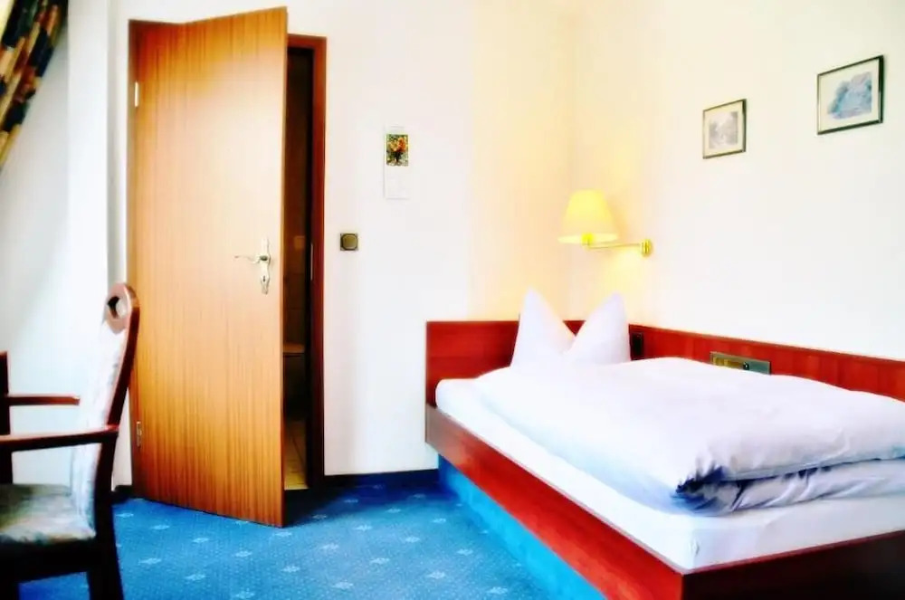 DM Hotels & Apartments - Hotel Deutsches Haus