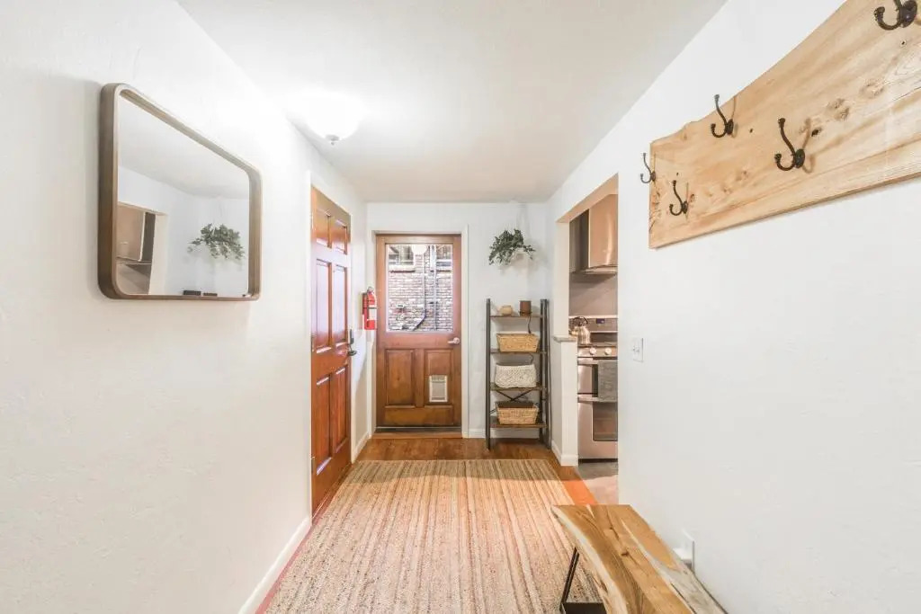 225 6th Avenue Unit 3