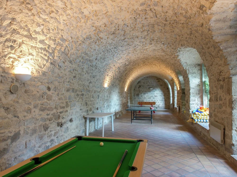 Deluxe Apartment in Saint-clair With Swimming Pool