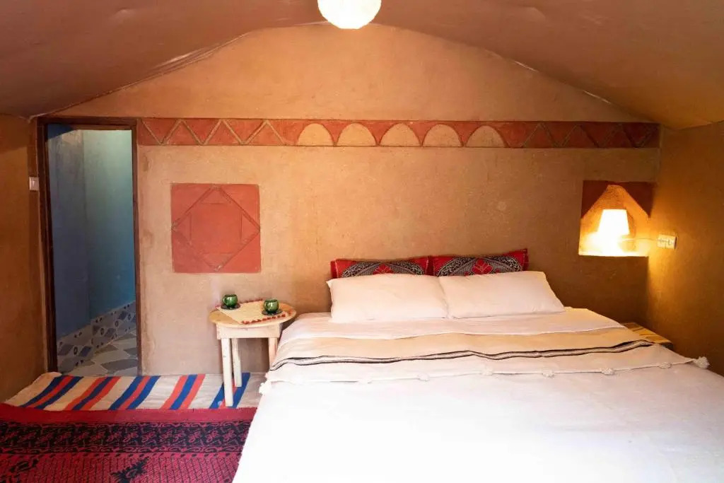Dar Talmoudi ,Traditional Riad, Local Food, Camel , Desert Excursions