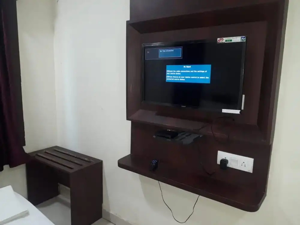 Goroomgo Sai Guest House Jadavpur Kolkata
