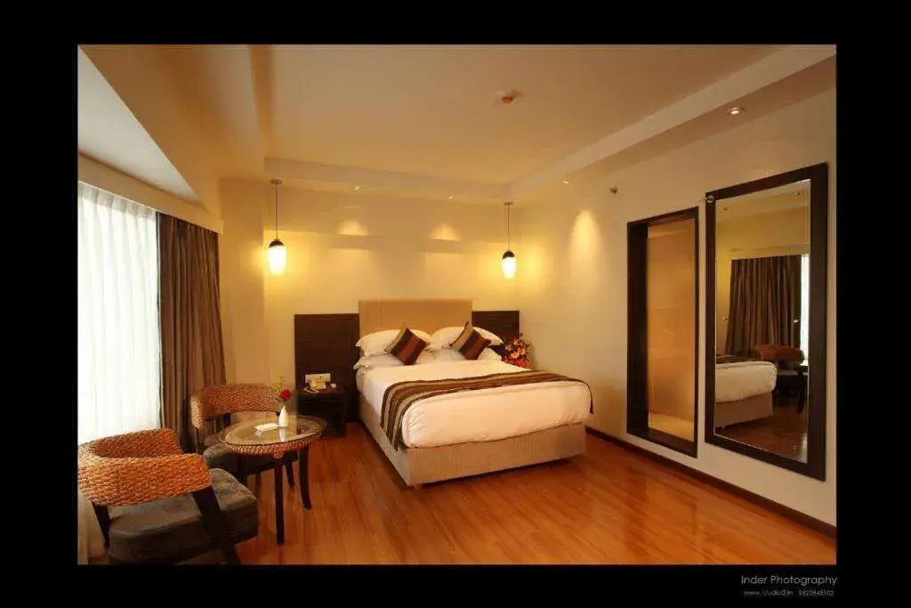 The Altruist Wagholi Hotel