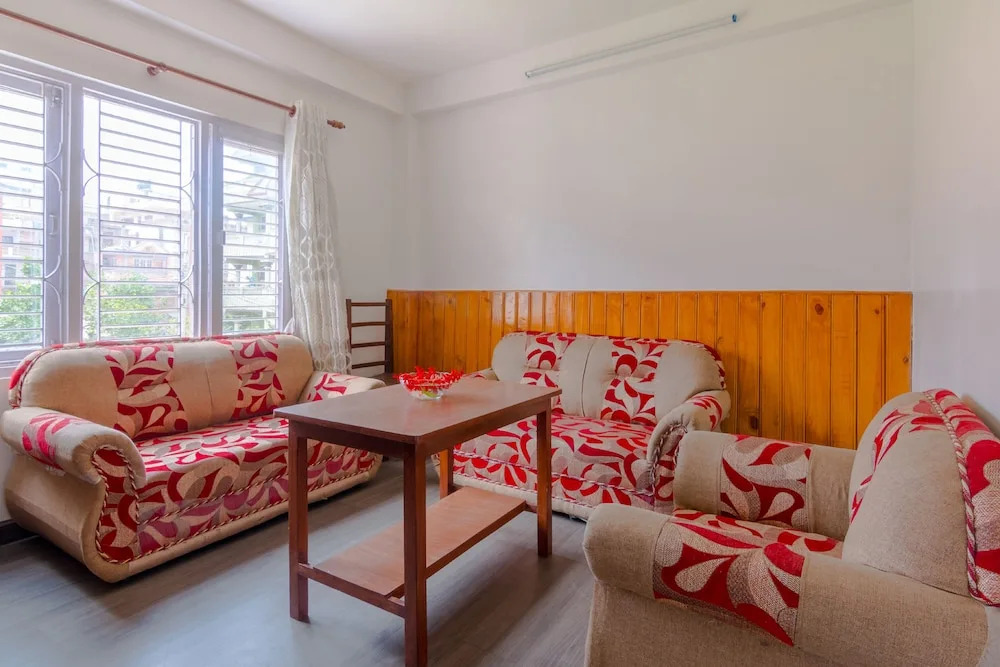 Lemon Tree Apartment