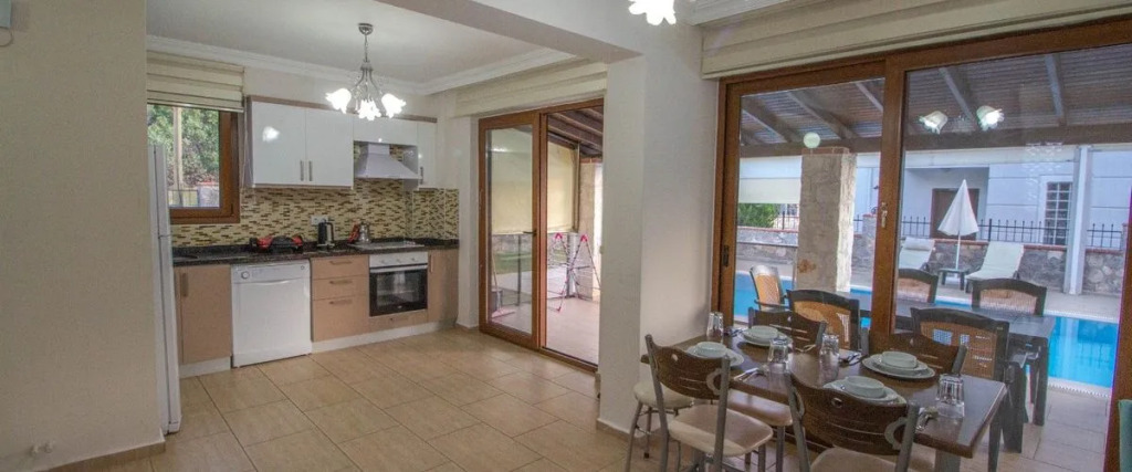 Villa Prestij Makri