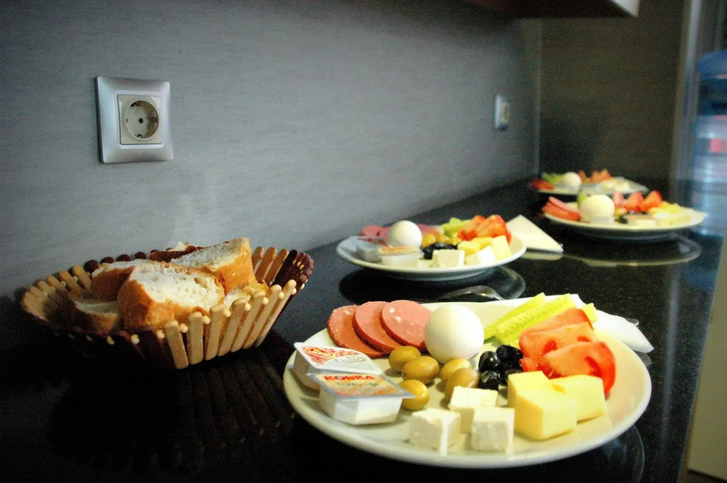 Tolga Hotel