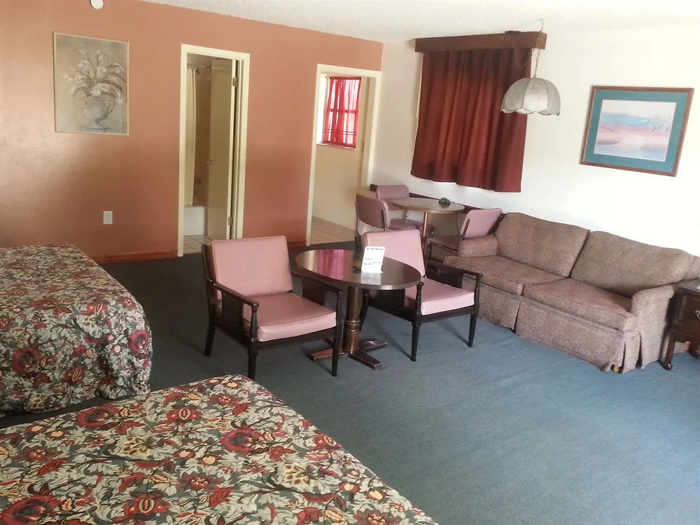 Island House Resort Hotel