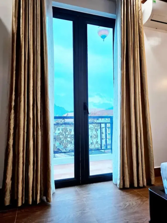 Sky hotel