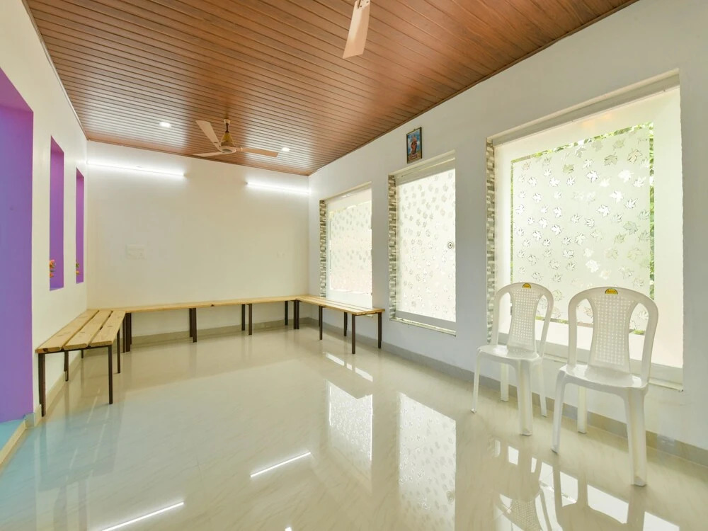 OYO 15465 Saaffron Holidays