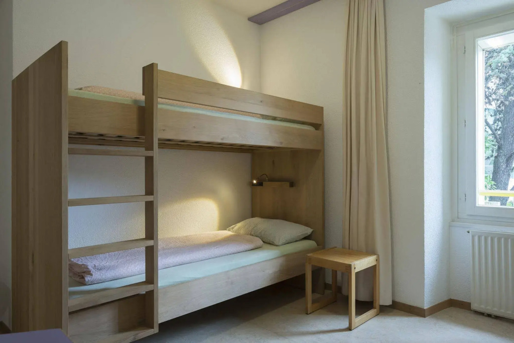 Montreux Youth Hostel