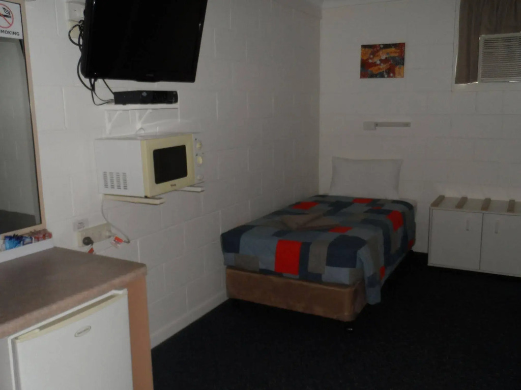 Oakey Motel