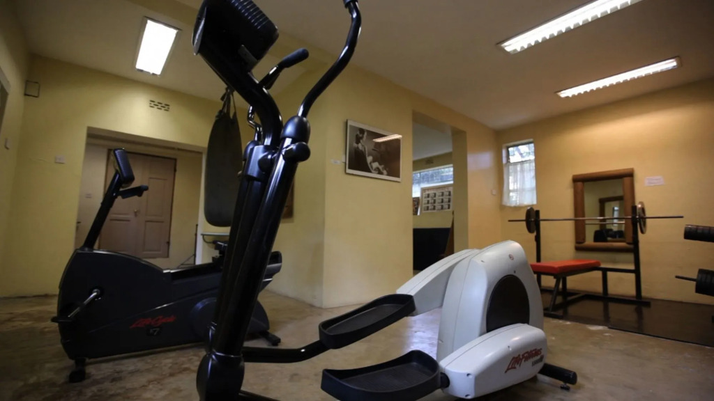 Woodmere Grand Hotel & Serviced Apartments