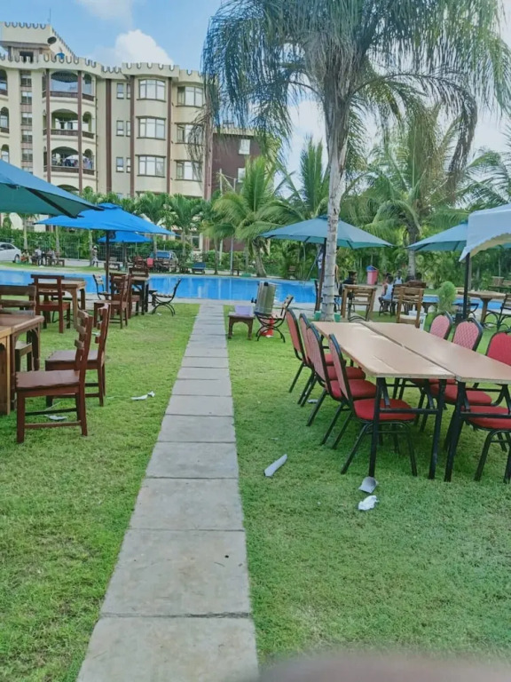 Lux Suites Sunset Holiday Apartments