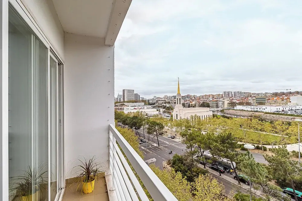 Stylish Stay in Lisbon-Scenic Views
