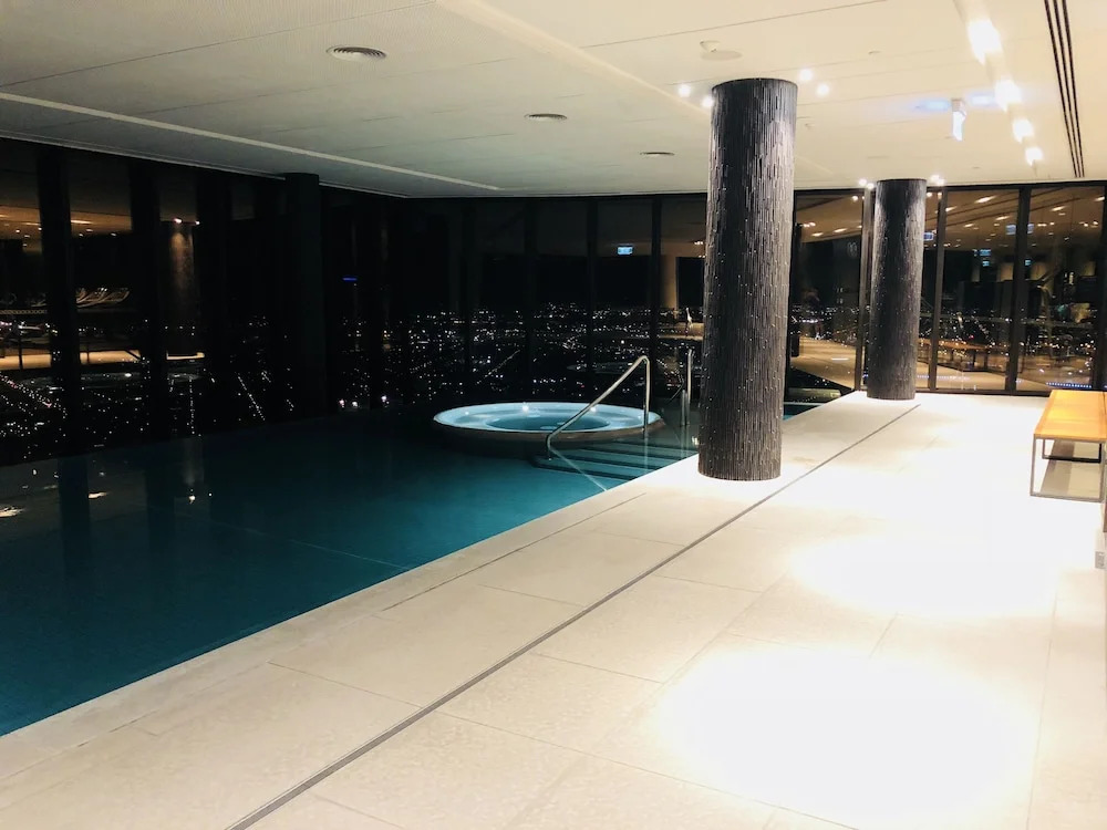 Top54th Luxury 2BR Astonishing CBD Sight
