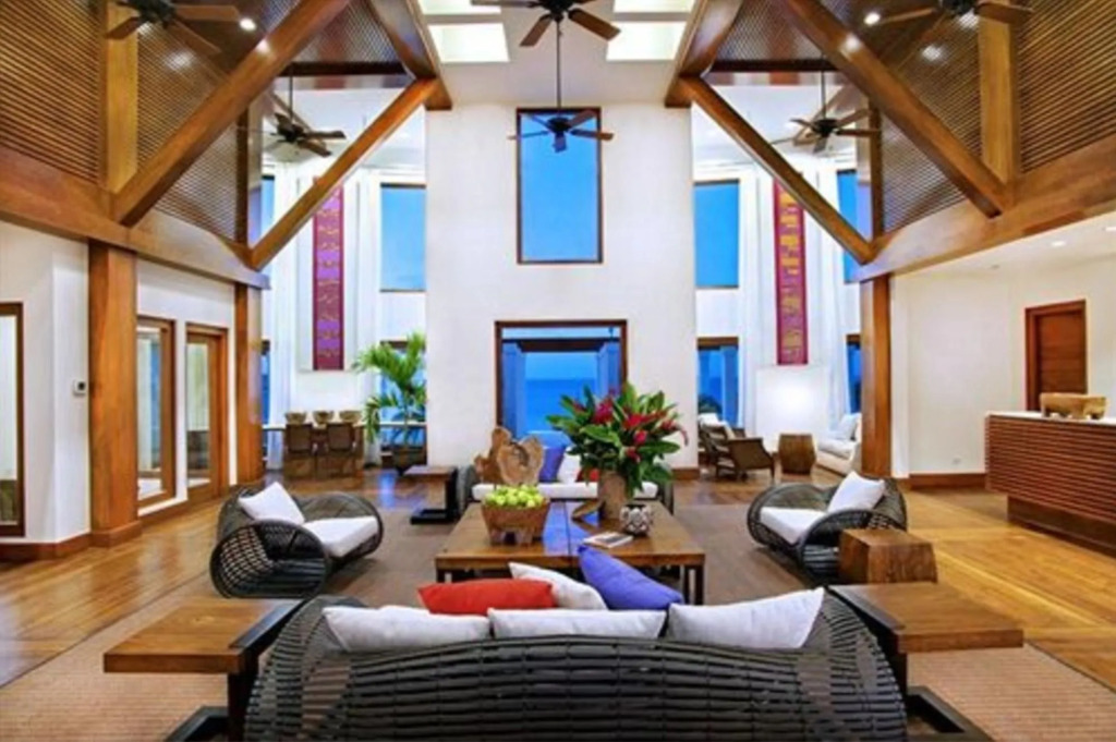 Las Verandas Hotel & Villas