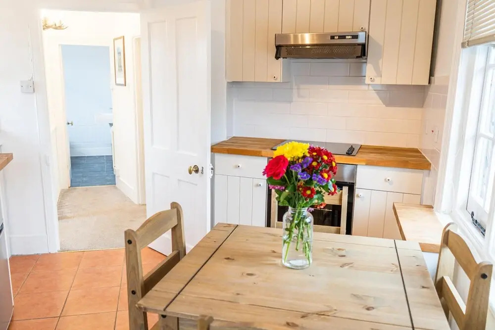 Crooked Loft - Super Central Stunning Views Sleeps 4
