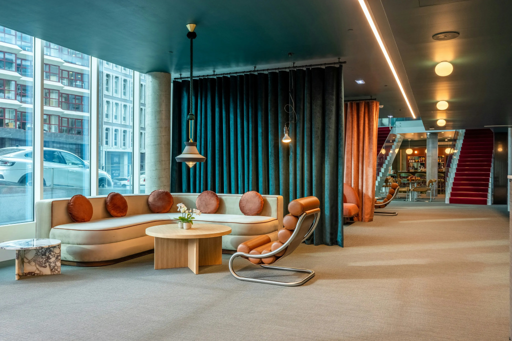 Cenica Porto Hotel, Curio Collection By Hilton