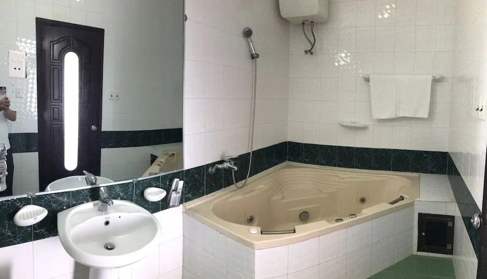 Huong Phong Hotel