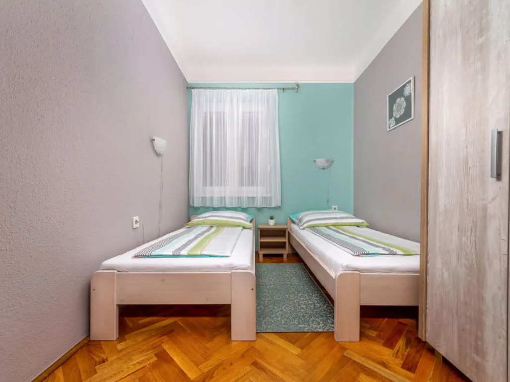 Silver Pinea Balatonm Riaf rd
