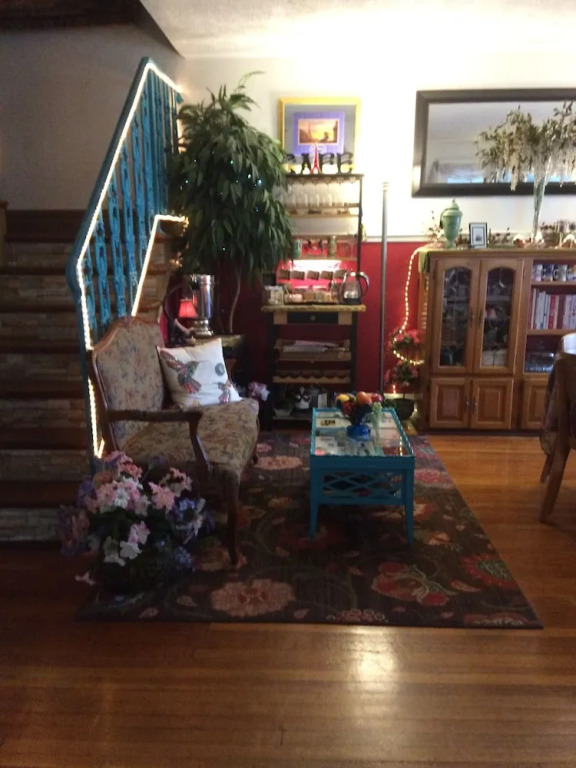 Raphael Inn