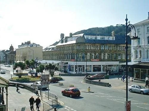 The Clovelly Hotel