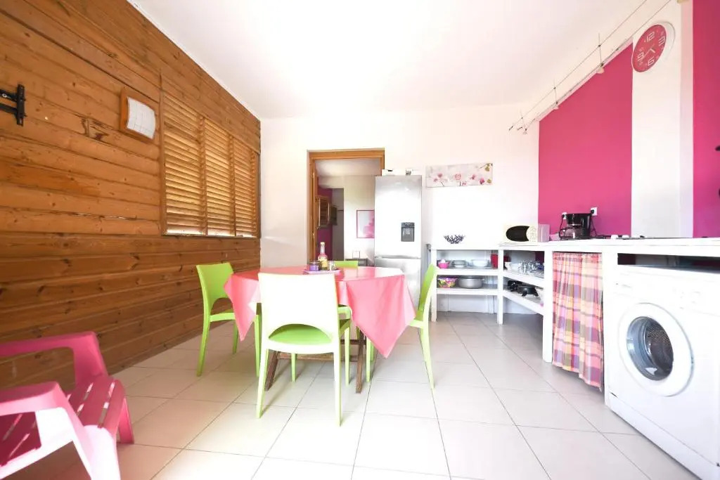 Appartement d'une chambre a Pointe Noire a 150 m de la plage avec vue sur la mer piscine partagee et jardin clos