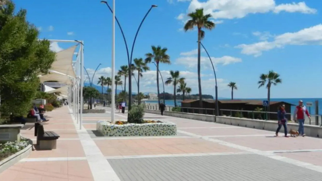 Estepona port
