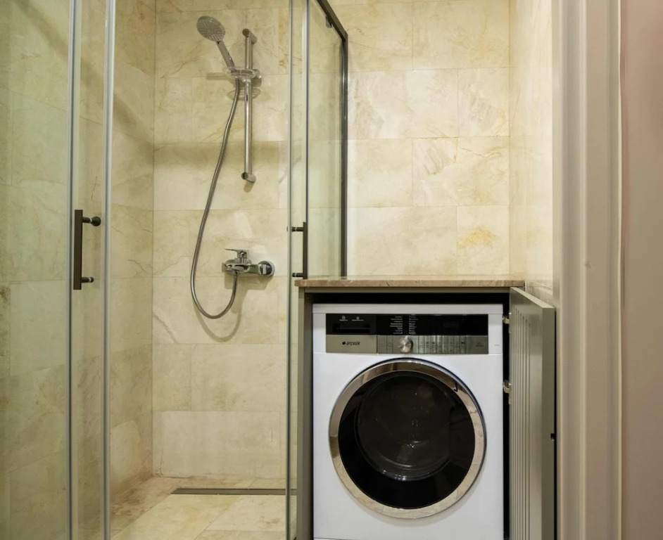 G Tower Residence at Divan Near To Mimar Sinan Metro Station