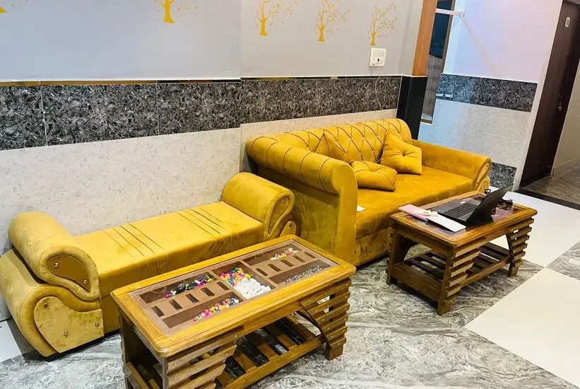 Awadh Hotel