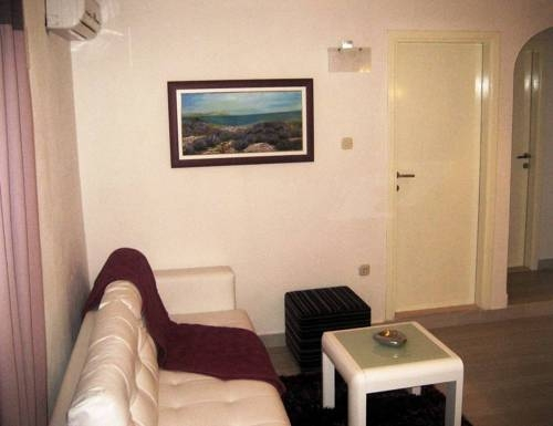 Split Budget Rooms