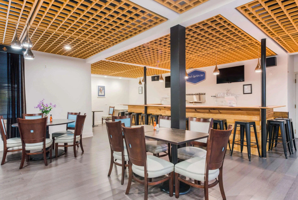 The Blu Hotel Blue Ash Cincinnati, an Ascend Collection Hotel