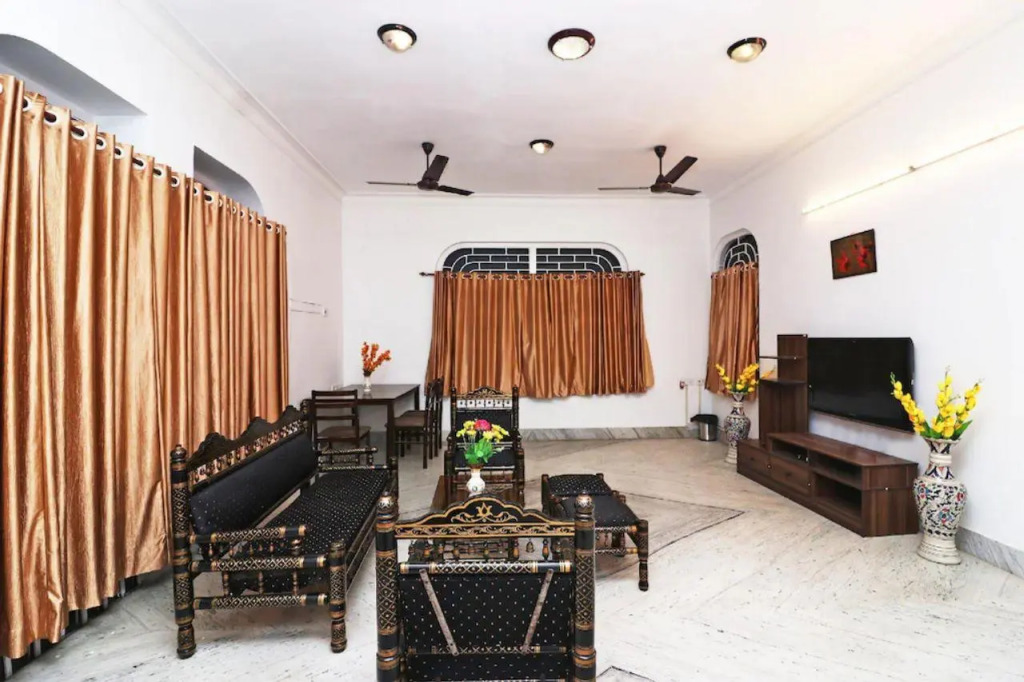 Monurama Homestay by OYO Rooms