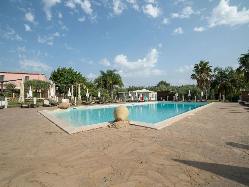 Holiday Home in Carlentini with Swimming Pool,Garden,Terrace