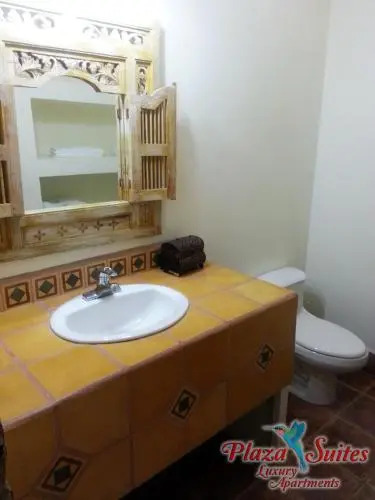 Plaza Suites