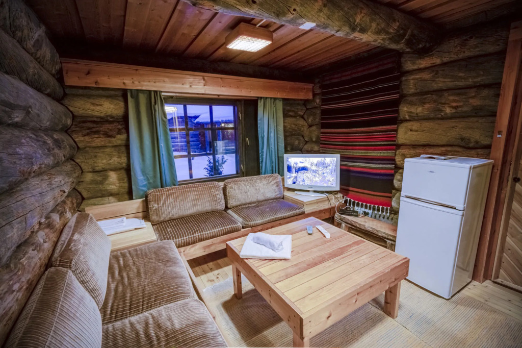 Kuukkeli Log Houses Porakka Inn