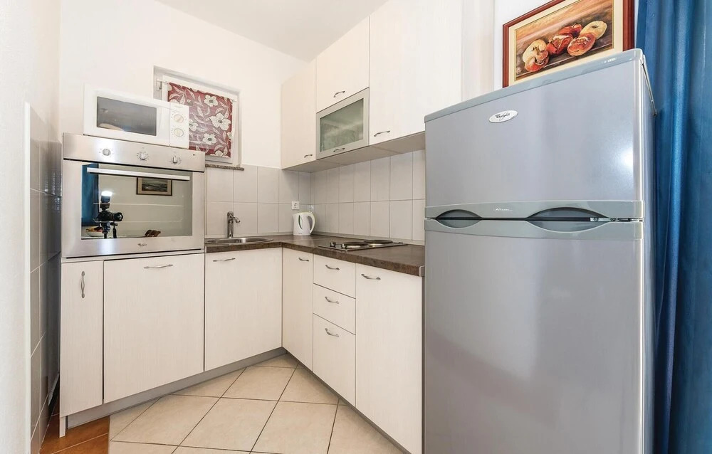 Beautiful Home in Rogoznica With Wifi and 2 Bedrooms