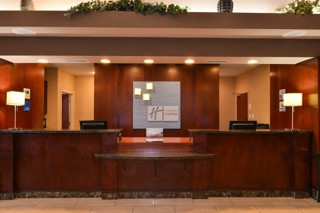 Holiday Inn Express Edmonton North by IHG