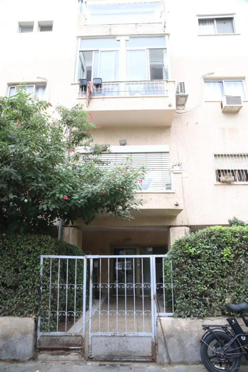Dizengoff - Lovely family apartment 3 rooms.