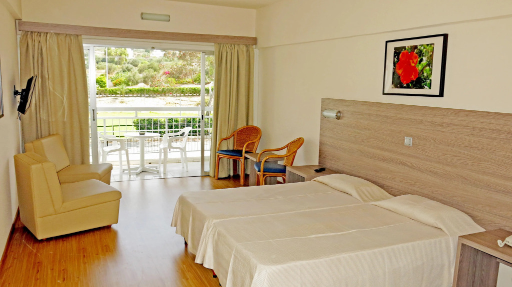 Marina Hotel
