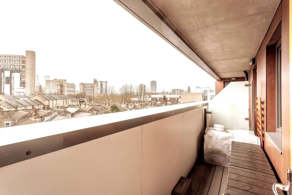 Pristine Modern Flat in East London