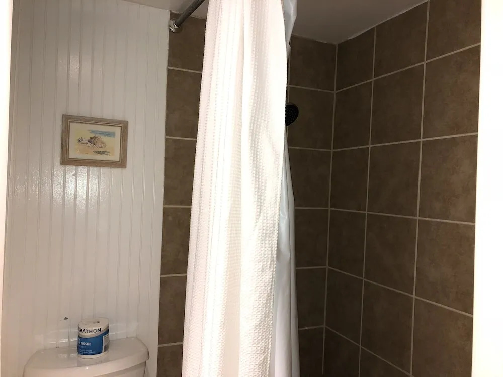 The Tradewinds Condo/Hotel