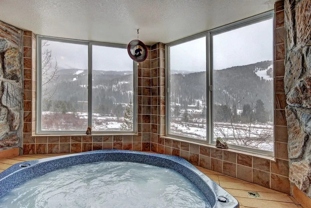 221 Cinnamon Ridge I 2 Bedroom Condo by RedAwning